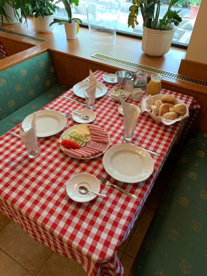 White House Klagenfurt Bed and Breakfast Klagenfurt am Woerthersee Buitenkant foto